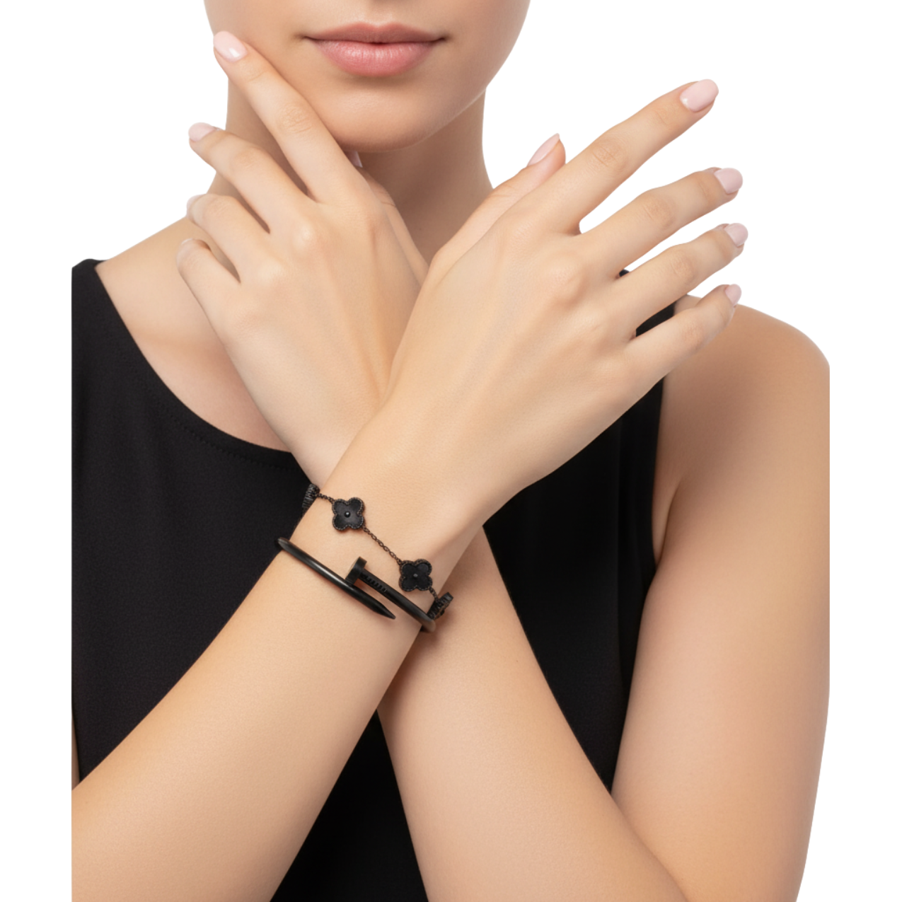 Dúo de Pulseras Negras de Acero: Brazalete Clavo y Cadena Trébol