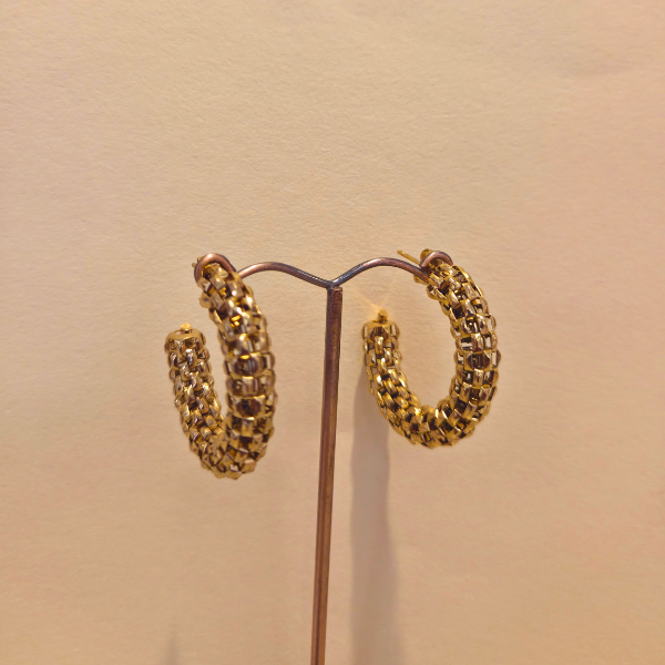 Boucles d'oreilles créoles texturées - 100 % acier plaqué or 18 carats