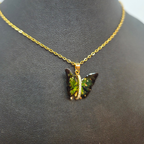 Conjunto Collar y Pendientes de Mariposa con Alas Esmaltadas Verdes y Circonitas - 100% Acero Bañado en Oro 18K