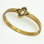 Pulsera Rígida con Flor de Cuatro Pétalos Esmaltada y Circonitas - 100% Acero Bañado en Oro 18K