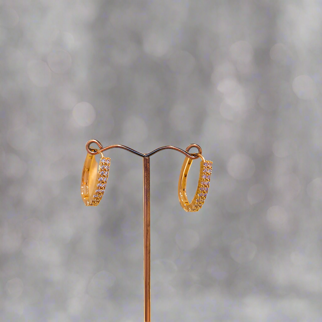 Pendientes de Aro Ovalados con Circonitas - 100% Acero Bañado en Oro 18K