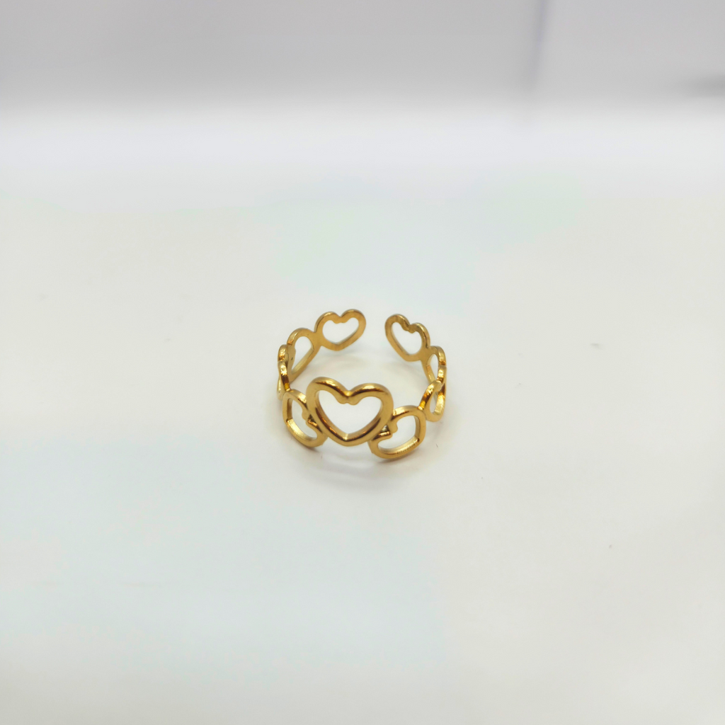 Intertwined Hearts Ring - 100% 18K Gold Plated Steel. Adjustable