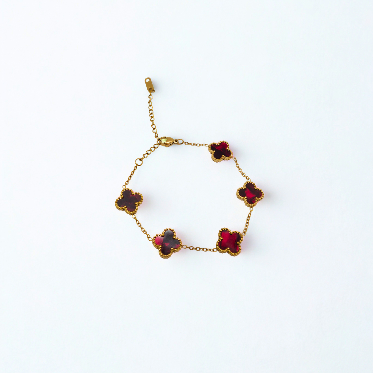Pulsera de Trébol Rojo 100% Acero Bañado en Oro 18K