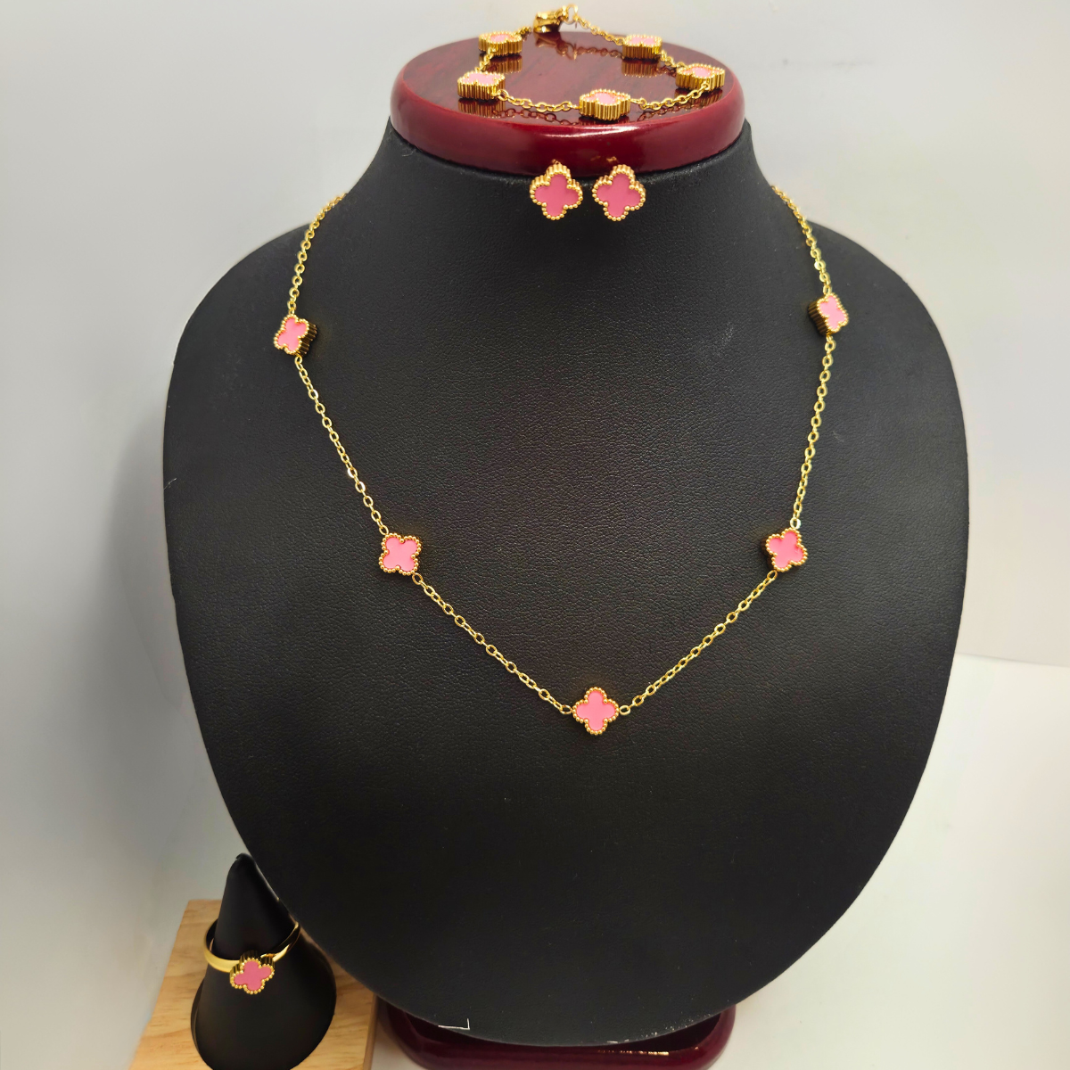 Conjunto de Joyería Trébol Rosa Fucsia 100% Acero Bañado en Oro 18K