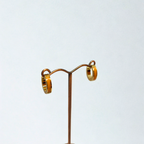 Pendientes de Aro Robusto con Detalle de Esmalte Naranja - 100% Acero Bañado en Oro 18K