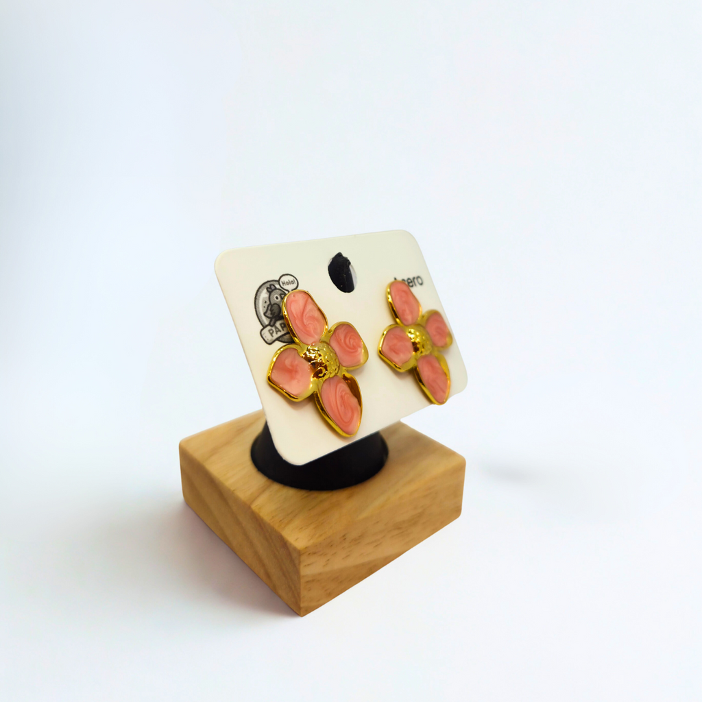 Pendientes de Botón con Flor de Pétalos Rosas y Centro Dorado - 100% Acero Bañado en Oro 18K
