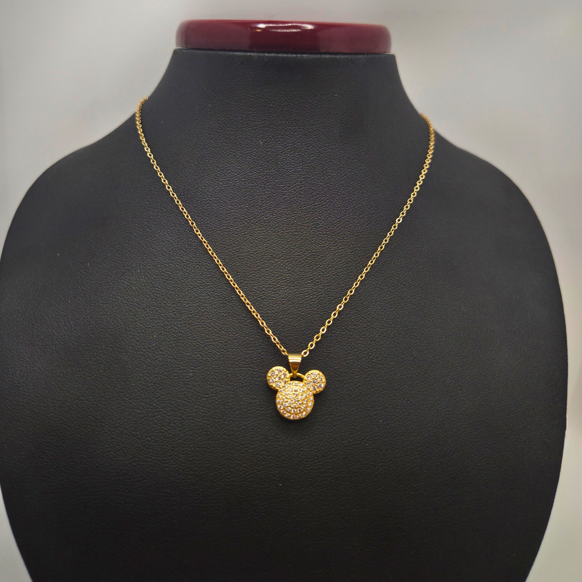 Collier 100 % acier plaqué or 18 carats ou argent avec pendentif Mickey Mouse et zircones