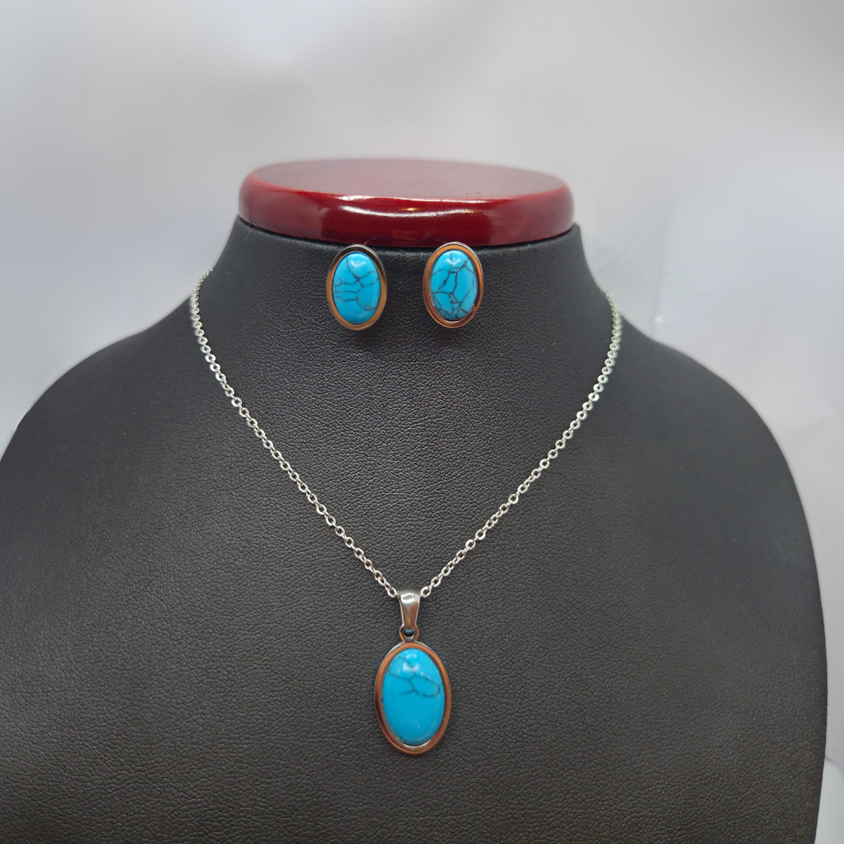 Conjunto de Joyas con Turquesa Reconstituida - Pendientes y Collar 100% Acero Bañado en Plata
