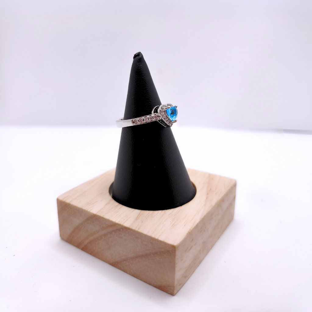 Adjustable "Celestial Heart" Ring with Blue Zirconia – 18K White Gold Plated Steel