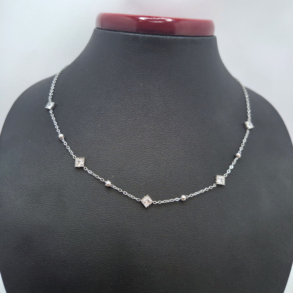 Collier 100 % acier inoxydable avec breloques carrées et boules en zircone