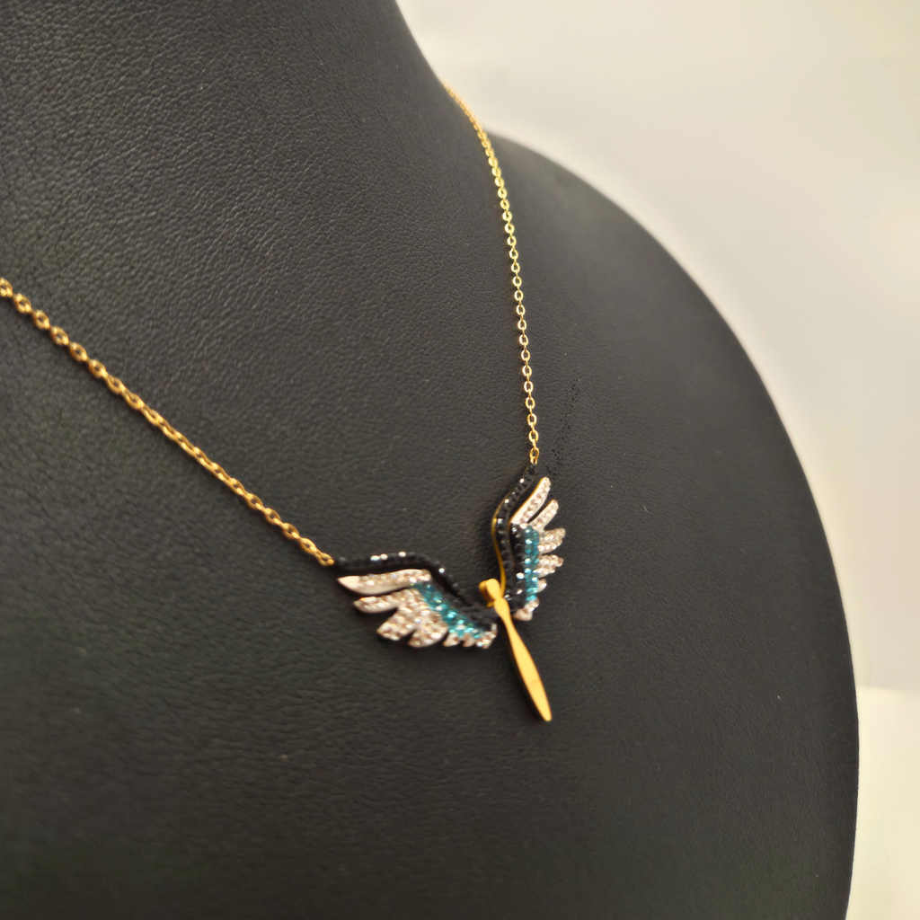 Collar Alas de Ángel con Circonitas Multicolor 100% Acero Bañado en Oro 18K