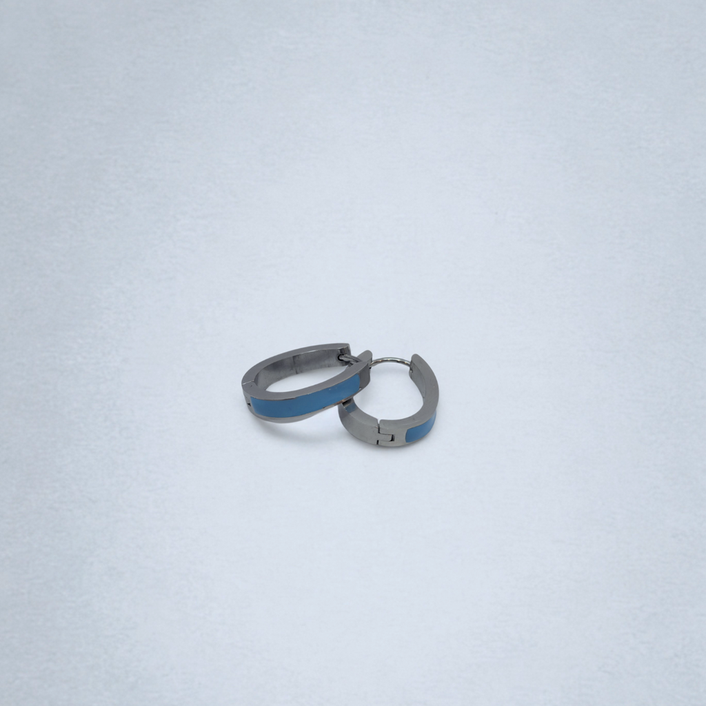 Pendientes de Aro Modernos con Detalle de Esmalte Azul Cielo - Acero Inoxidable