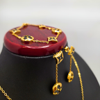 Conjunto Elegante Corazón Negro - Acero Bañado en Oro 18K