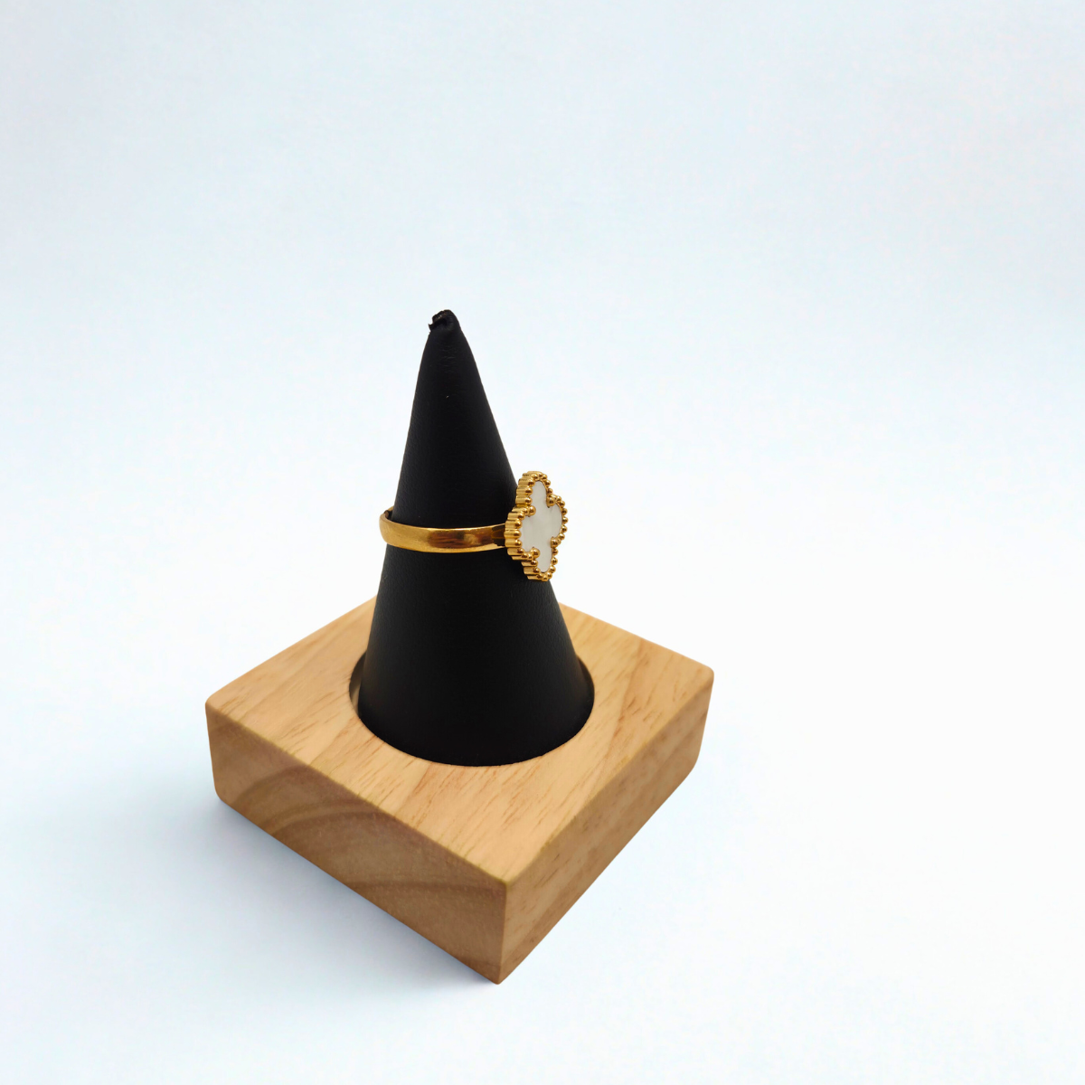 Conjunto de Joyería Trébol Blanco Nácar Largo 100% Acero Bañado en Oro 18K