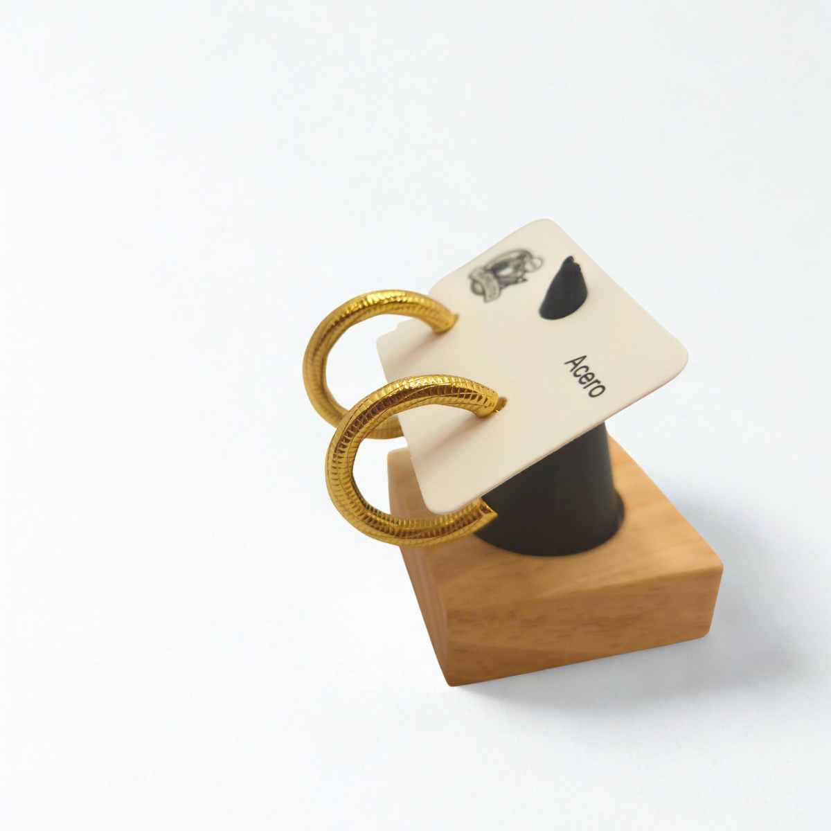 Pendientes de Aro Texturizados Dorados 100% Acero Bañado en Oro 18K