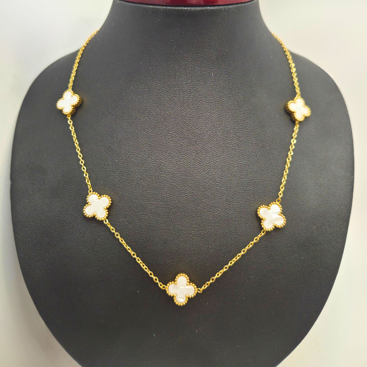 Conjunto de Joyería Trébol Blanco Nácar Largo 100% Acero Bañado en Oro 18K