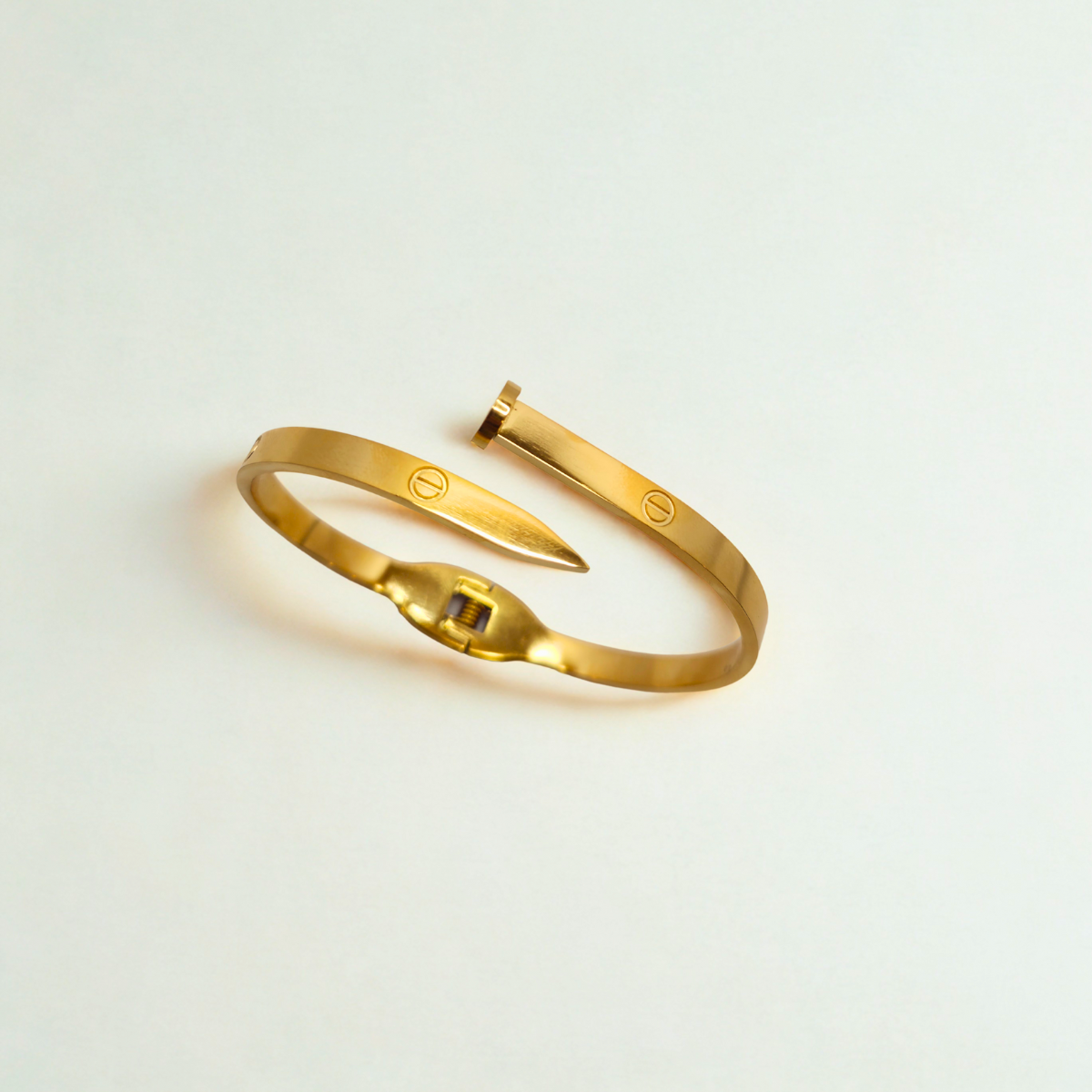 Conjunto de Joyería Círculo con Detalles Grabados 100% Acero Bañado en Oro 18K