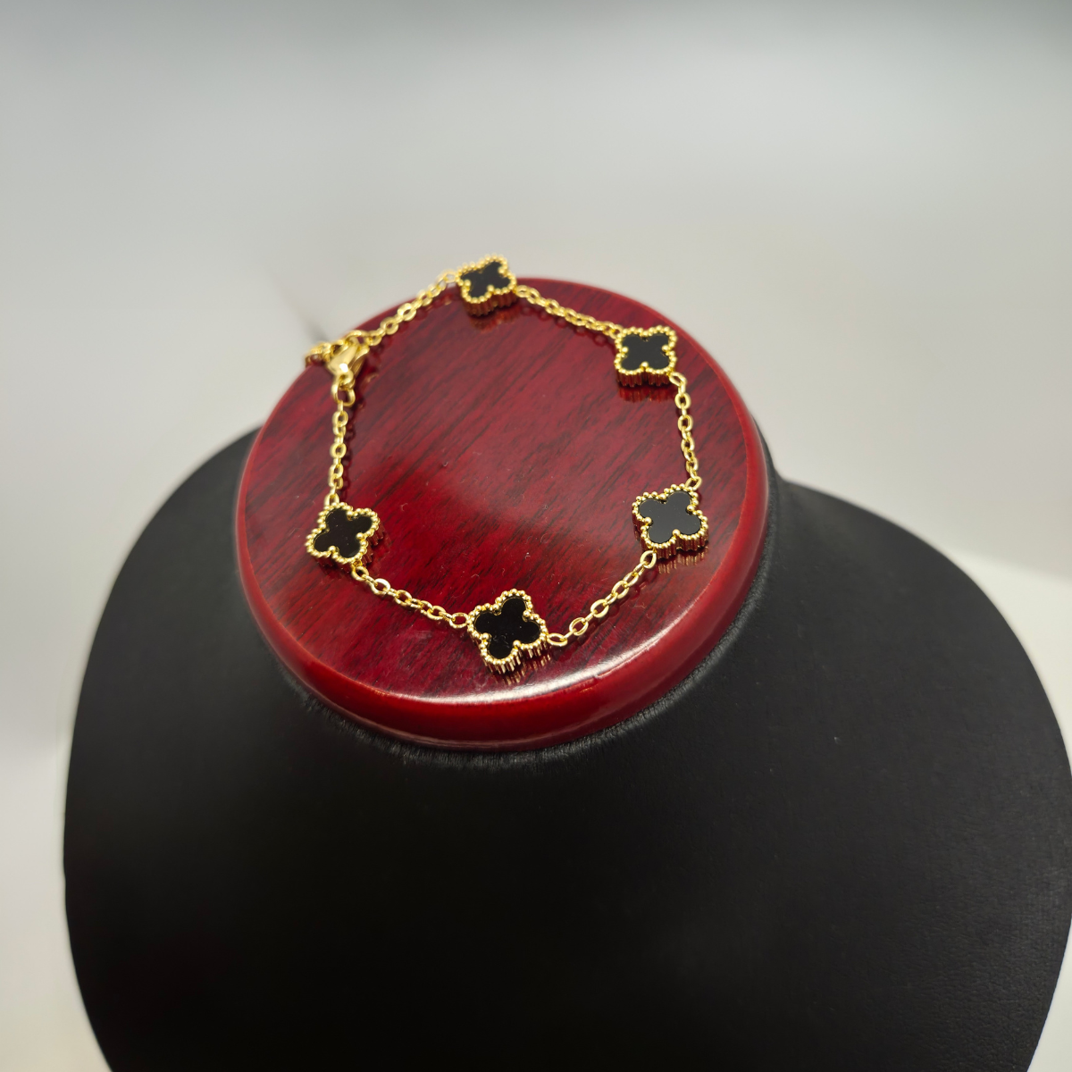 Conjunto de Joyería Trébol Negro 100% Acero Bañado en Oro 18K