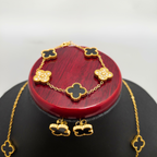 Conjunto de Lujo Tréboles Negros y Circonitas - Acero Bañado en Oro 18K