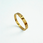 Conjunto de Joyas "Elegancia Geométrica" - Brazalete, Pendientes y Collar 100% Acero Bañado en Oro de 18K