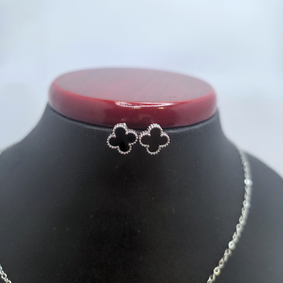 Conjunto de Joyería Trébol Negro 100% Acero Inoxidable Color Plata