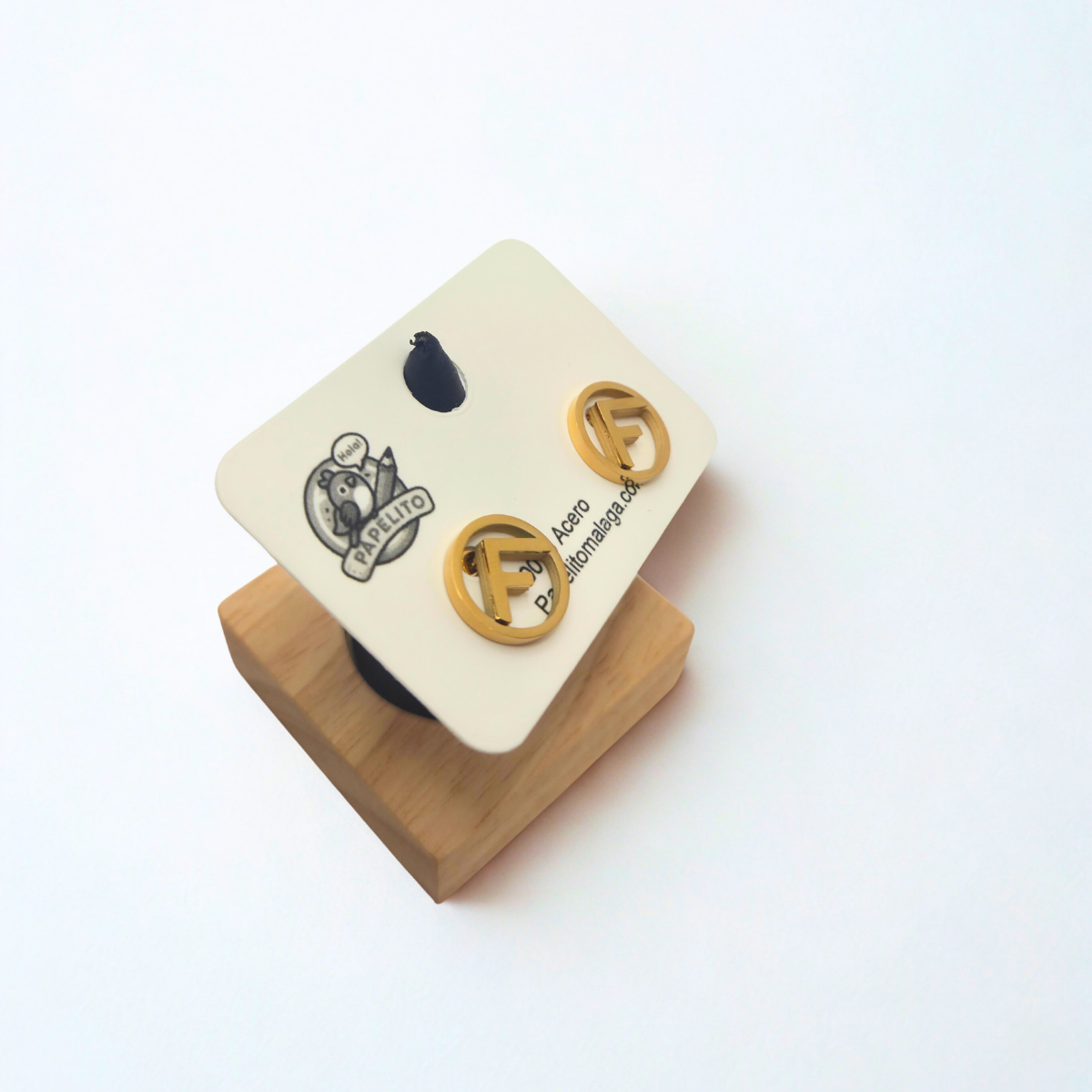 Conjunto de Joyería Diseño Doble Letra Entrelazada 100% Acero Bañado en Oro 18K