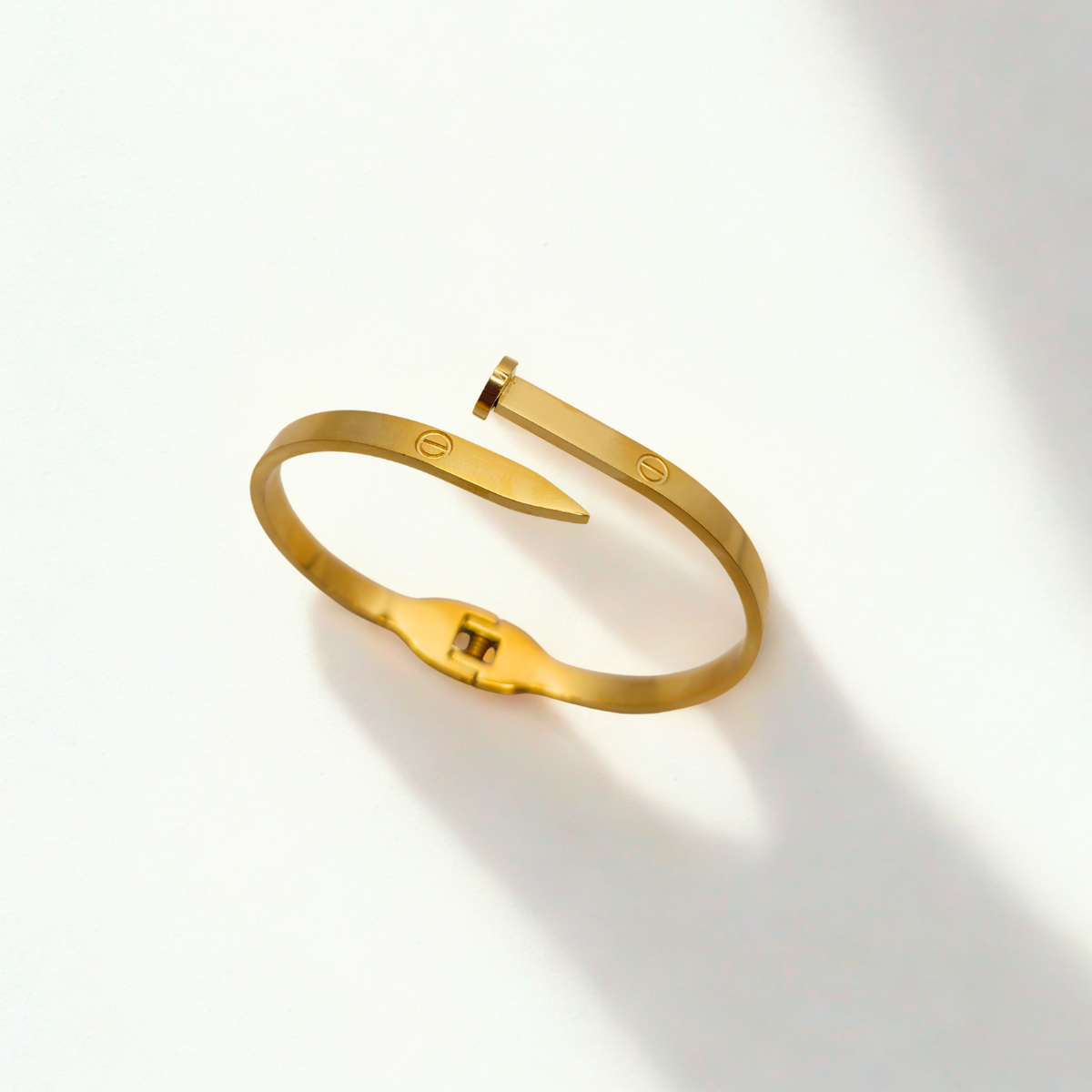 Conjunto de Joyería Círculo con Detalles Grabados 100% Acero Bañado en Oro 18K
