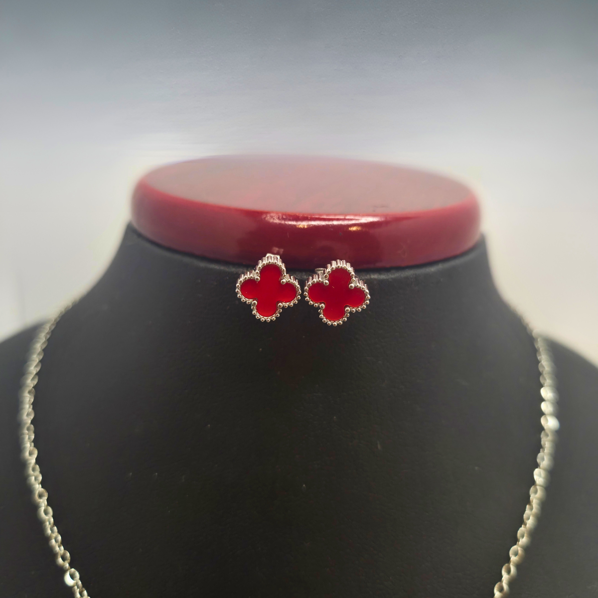 Conjunto de Joyería Trébol Rojo 100% Acero Inoxidable Color Plata