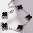 Pulsera de Trébol con Ónix Negro 100% Acero Bañada en Oro Blanco de 18K - Elegancia Moderna