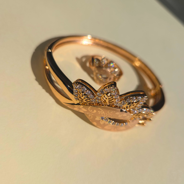 Ensemble bracelet et bague fleur de lotus - 100 % acier plaqué or 18 carats
